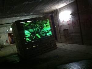 Video-Installation mit Europaletten im Hochbunker - Rundlauf Bochum