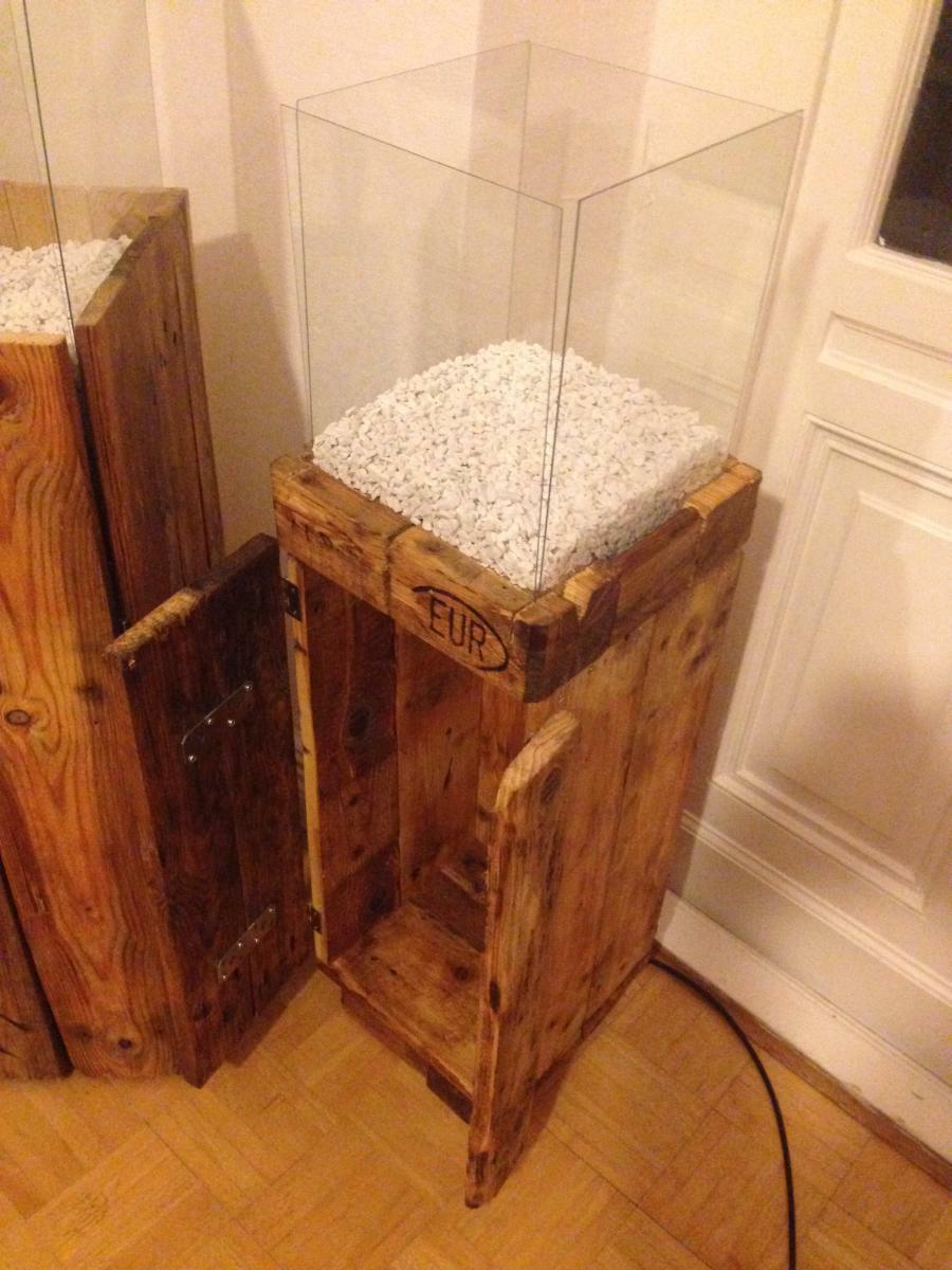 Windlicht aus paletten 2: kleiner beistellschrank selbst bauen ...
